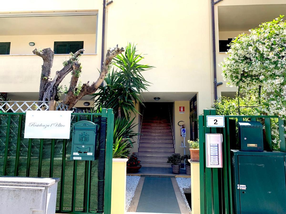 Residenza L'Ulivo Villa อัลเบเรเซ ภายนอก รูปภาพ